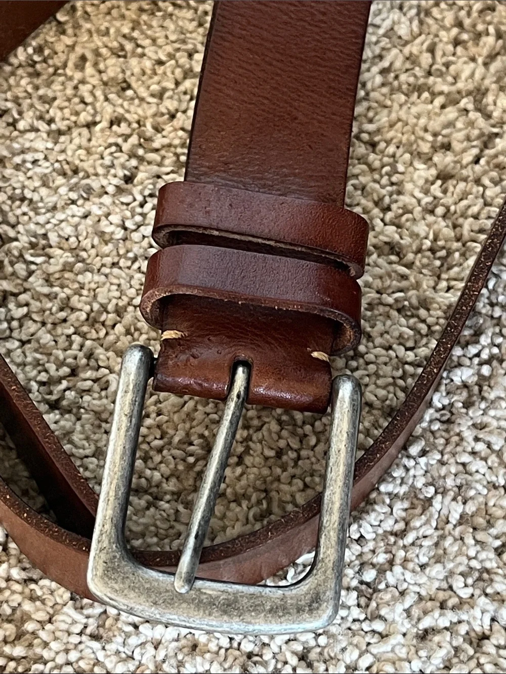 Roundtree & Yorke Men's Brown Leather Belt with Silver Buckle